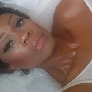 Meet your Posher, Karla